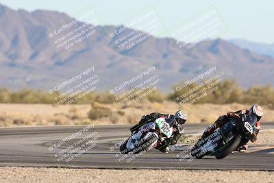 media/Dec-07-2025-CVMA (Sun) [[3e7d2de5dc]]/Race 16-Formula Middleweight/